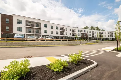 203 Lowell St #318, Wilmington, MA 01887