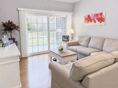 7 Augustus Ct #1013, Reading, MA 01867 photo 2