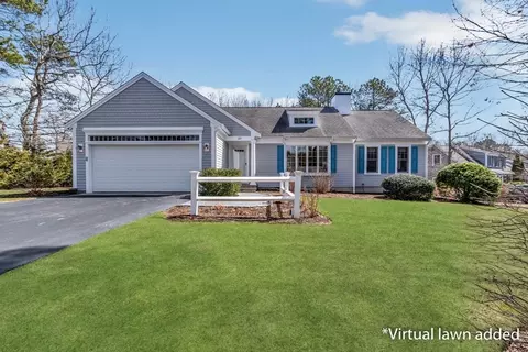 219 Pheasant Hill Cir, Cotuit, MA 02635