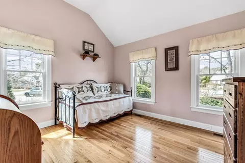 219 Pheasant Hill Cir, Cotuit, MA 02635 photo 15