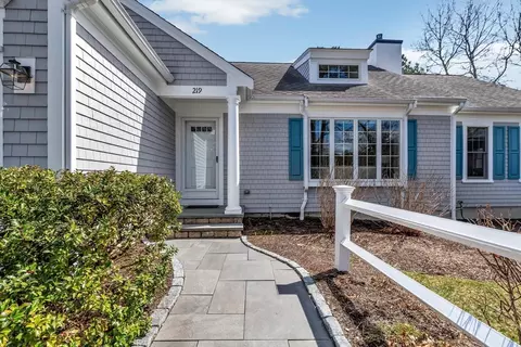 219 Pheasant Hill Cir, Cotuit, MA 02635 photo 2