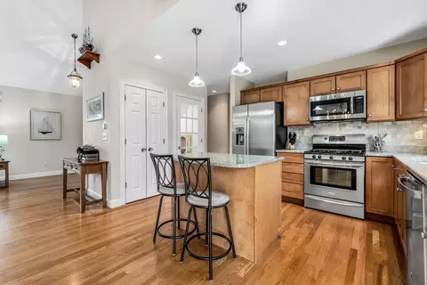 219 Pheasant Hill Cir, Cotuit, MA 02635 photo 7