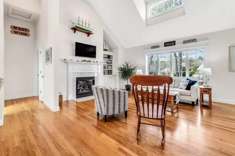 219 Pheasant Hill Cir, Cotuit, MA 02635 photo 6