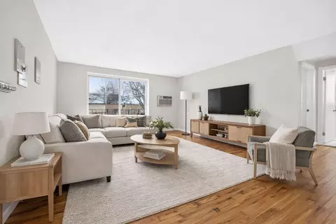 8 Kittredge St #10, Roslindale, MA 02131