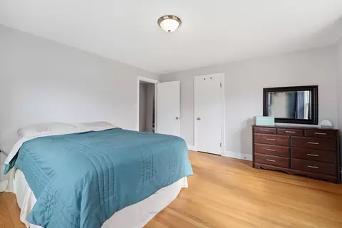 38 White St, Chicopee, MA 01013 photo 17