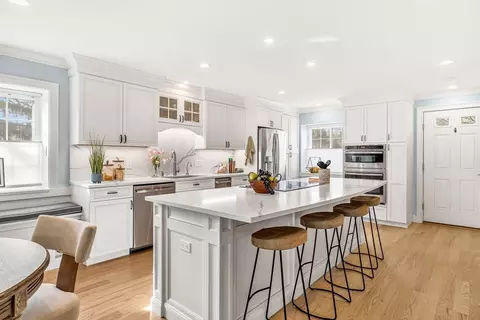 Kitchen - 2 Denmark Ln #2, Needham, MA 02492 photo 5 of 6