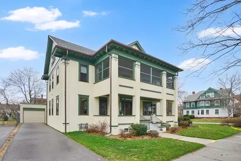 62 Firglade Ave, Springfield, MA 01108