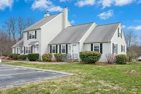401 Forest Park Dr #401, Auburn, MA 01501
