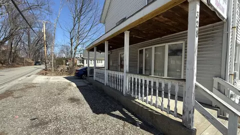 Exterior - 328 Brooks St, Worcester, MA 01606 photo 4 of 8