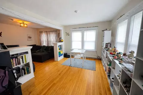 Living - 328 Brooks St, Worcester, MA 01606 photo 2 of 4
