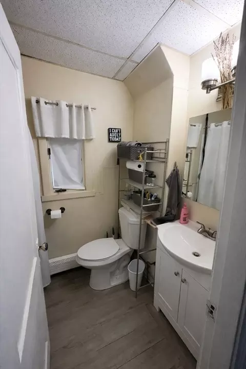 Bath - 328 Brooks St, Worcester, MA 01606 photo 2 of 2