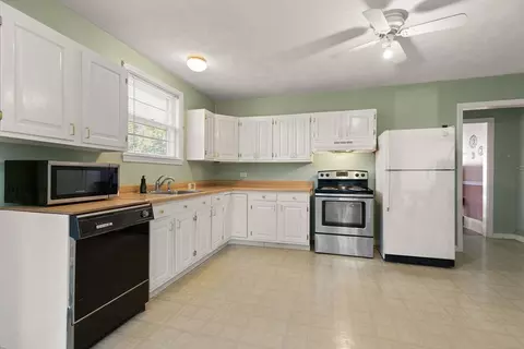 35 Roosevelt St #35, Maynard, MA 01754 photo 18