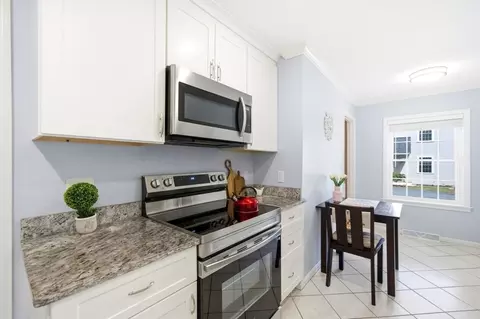 160 Pine St #11, Auburndale, MA 02466 photo 13