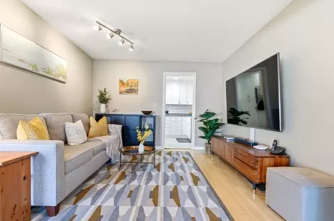 160 Pine St #11, Auburndale, MA 02466 photo 5