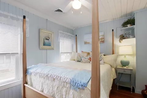 19 Maple St, Buzzards Bay, MA 02532 photo 27