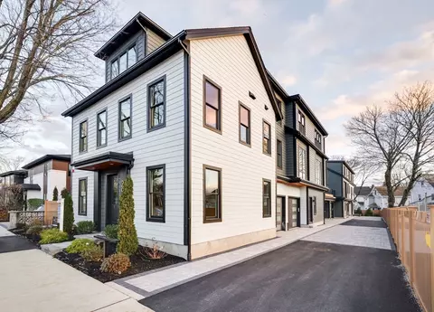290 Watertown St #3., Newton, MA 02458