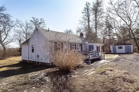Exterior - 21 Bisbee, Wareham, MA 02571 photo 6 of 10