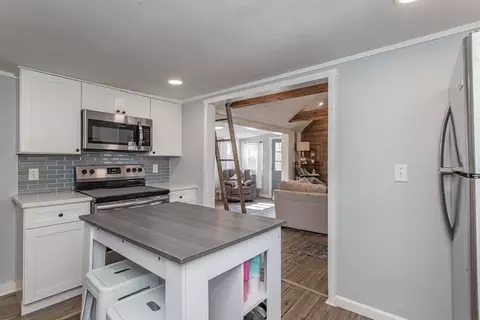 Kitchen - 21 Bisbee, Wareham, MA 02571 photo 6 of 7