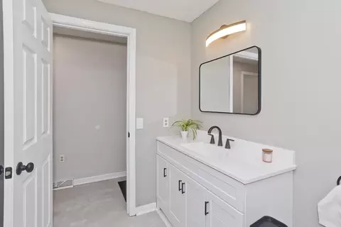 9 Post Rd, Chicopee, MA 01020 photo 26