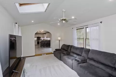 9 Post Rd, Chicopee, MA 01020 photo 24