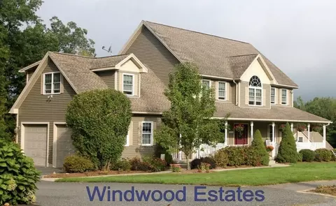 138 Windwood Dr, Ludlow, MA 01056