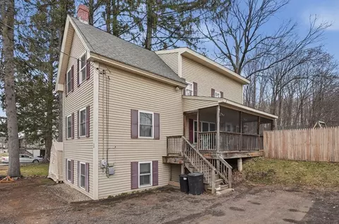 14 S Main St, North Brookfield, MA 01535
