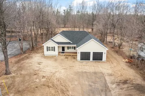 457 Patriots Rd, Baldwinville, MA 01436