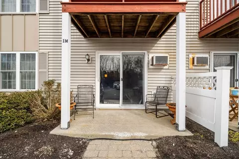 Exterior - 2 Ocean Ave #1M, Gloucester, MA 01930 photo 2 of 2