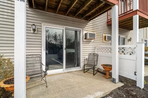 Exterior - 2 Ocean Ave #1M, Gloucester, MA 01930 photo 1 of 2