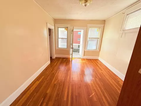 Living - 20 Ferry St #B, Everett, MA 02149 photo 1 of 2