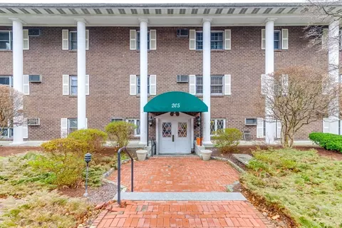 205 Great Rd #C-6, Acton, MA 01720