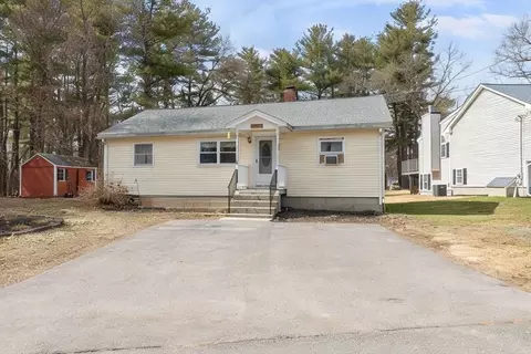 25 Fairview Ave, Dracut, MA 01826