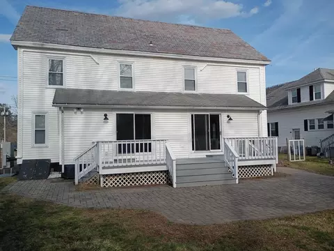 52-54 Holyoke St, Easthampton, MA 01027 photo 6