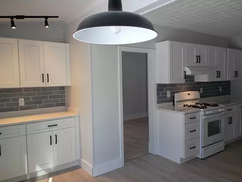 52-54 Holyoke St, Easthampton, MA 01027 photo 19