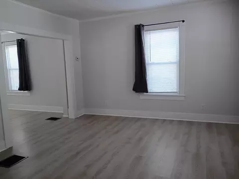 52-54 Holyoke St, Easthampton, MA 01027 photo 27