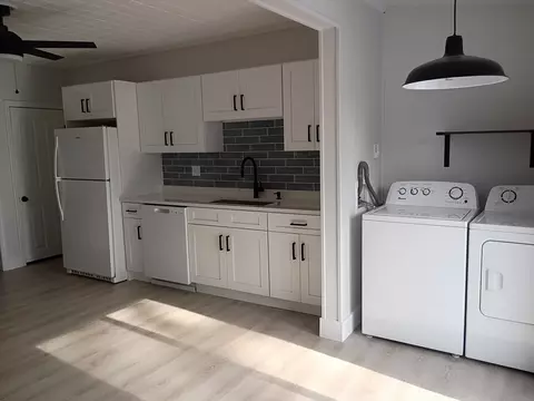 52-54 Holyoke St, Easthampton, MA 01027 photo 23