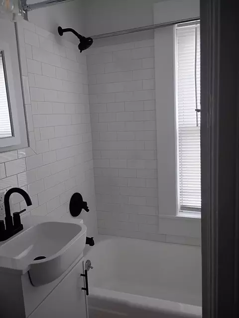 52-54 Holyoke St, Easthampton, MA 01027 photo 11