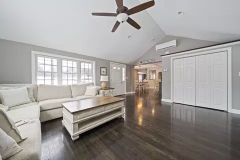 461 Maple St, Franklin, MA 02038 photo 15
