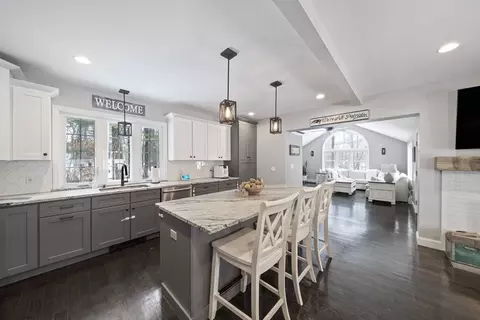 461 Maple St, Franklin, MA 02038 photo 6