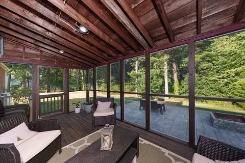 461 Maple St, Franklin, MA 02038 photo 33