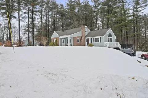 461 Maple St, Franklin, MA 02038 photo 3