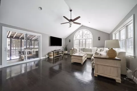 461 Maple St, Franklin, MA 02038 photo 13