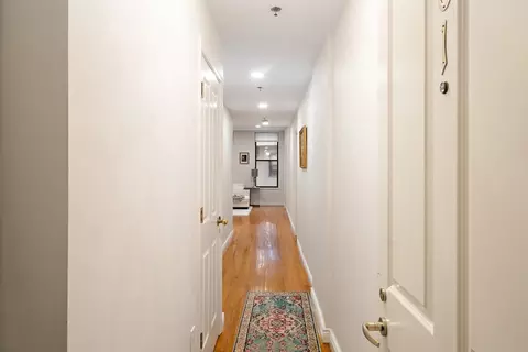 Entry Way - 4 Charlesgate E #201, Boston, MA 02215 photo 1 of 2