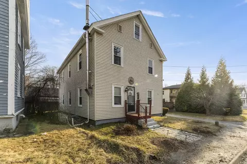 19 Chapel St, Warren, MA 01083