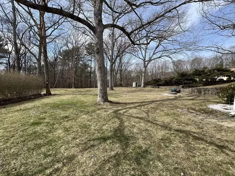 1 Sylvester Dr, Webster, MA 01570 photo 22