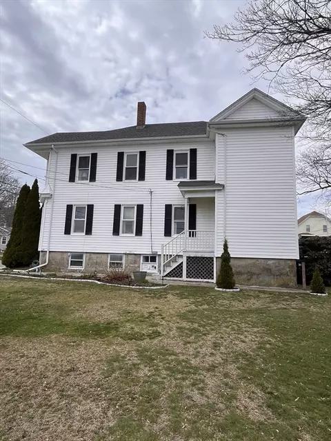 332 Albert St, Fall River, MA 02721 photo 3