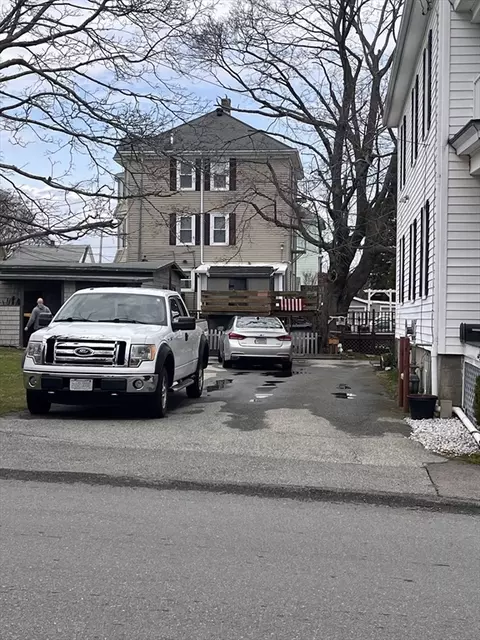 332 Albert St, Fall River, MA 02721 photo 5
