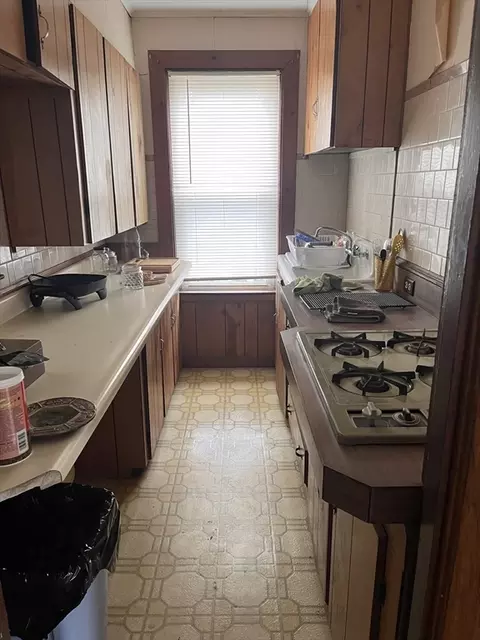 332 Albert St, Fall River, MA 02721 photo 10