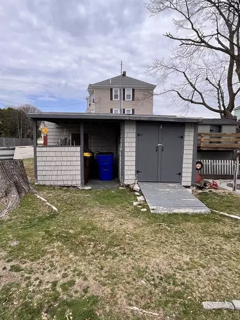 332 Albert St, Fall River, MA 02721 photo 8