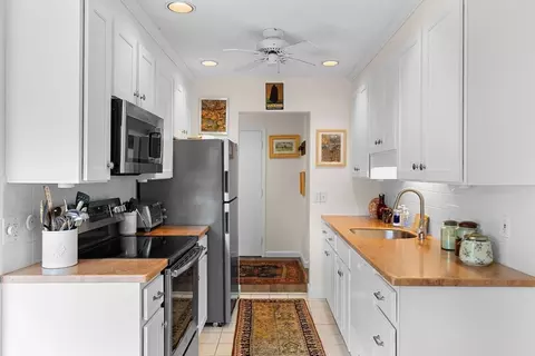 Kitchen - 1210 Greendale Ave #340, Needham, MA 02492 photo 3 of 4
